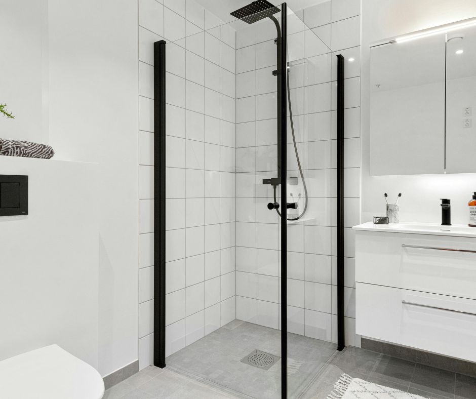 douche adaptee personne agee a frontignan