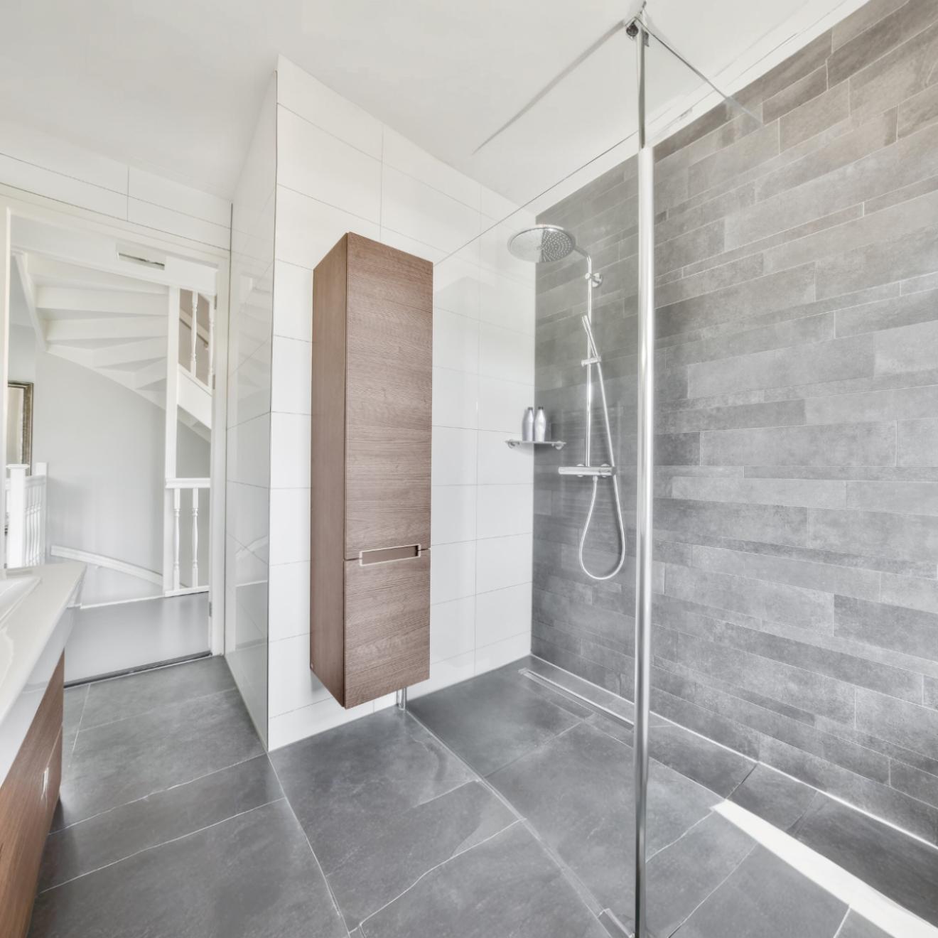 installation douche senior beziers