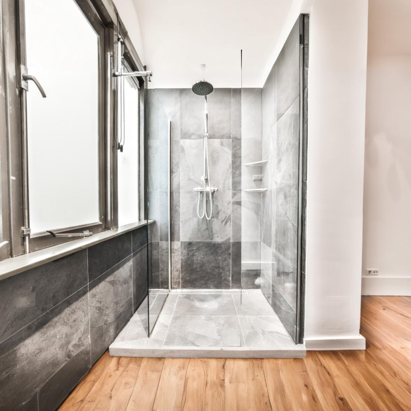 renovation salle de bain senior grau du roi